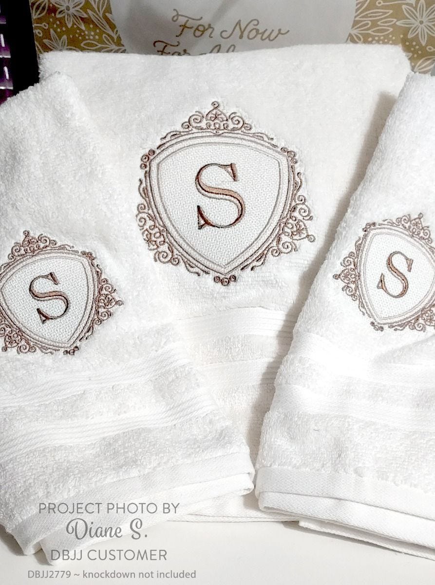 Maximus Monogram | Machine Embroidery Designs by JuJu