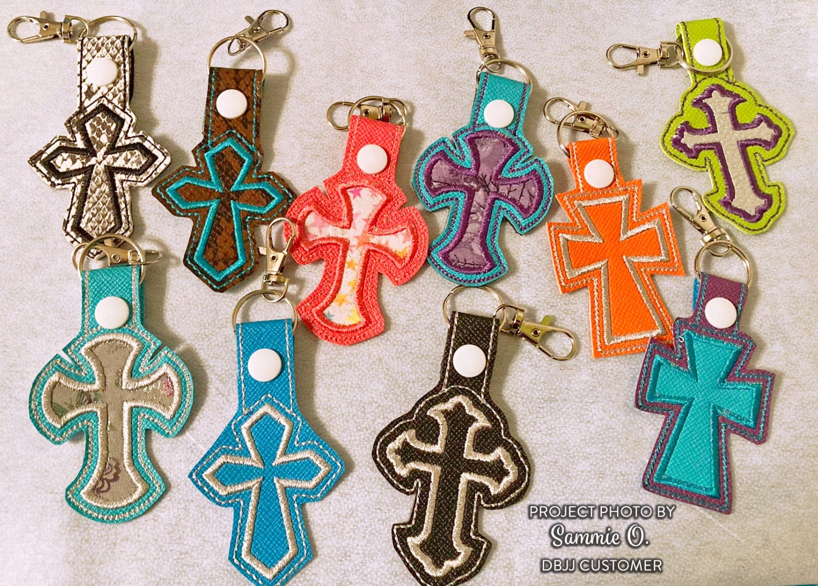 In The Hoop Applique Cross Key Fobs Set
