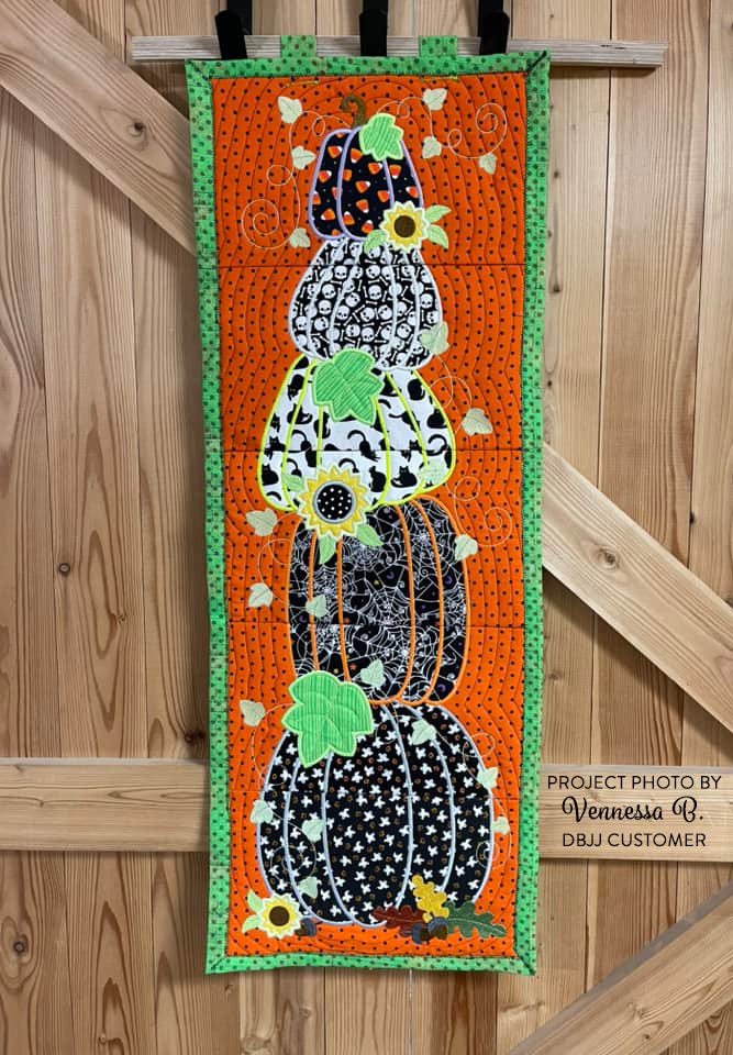 ITH Stacked Pumpkins Wall Hanging