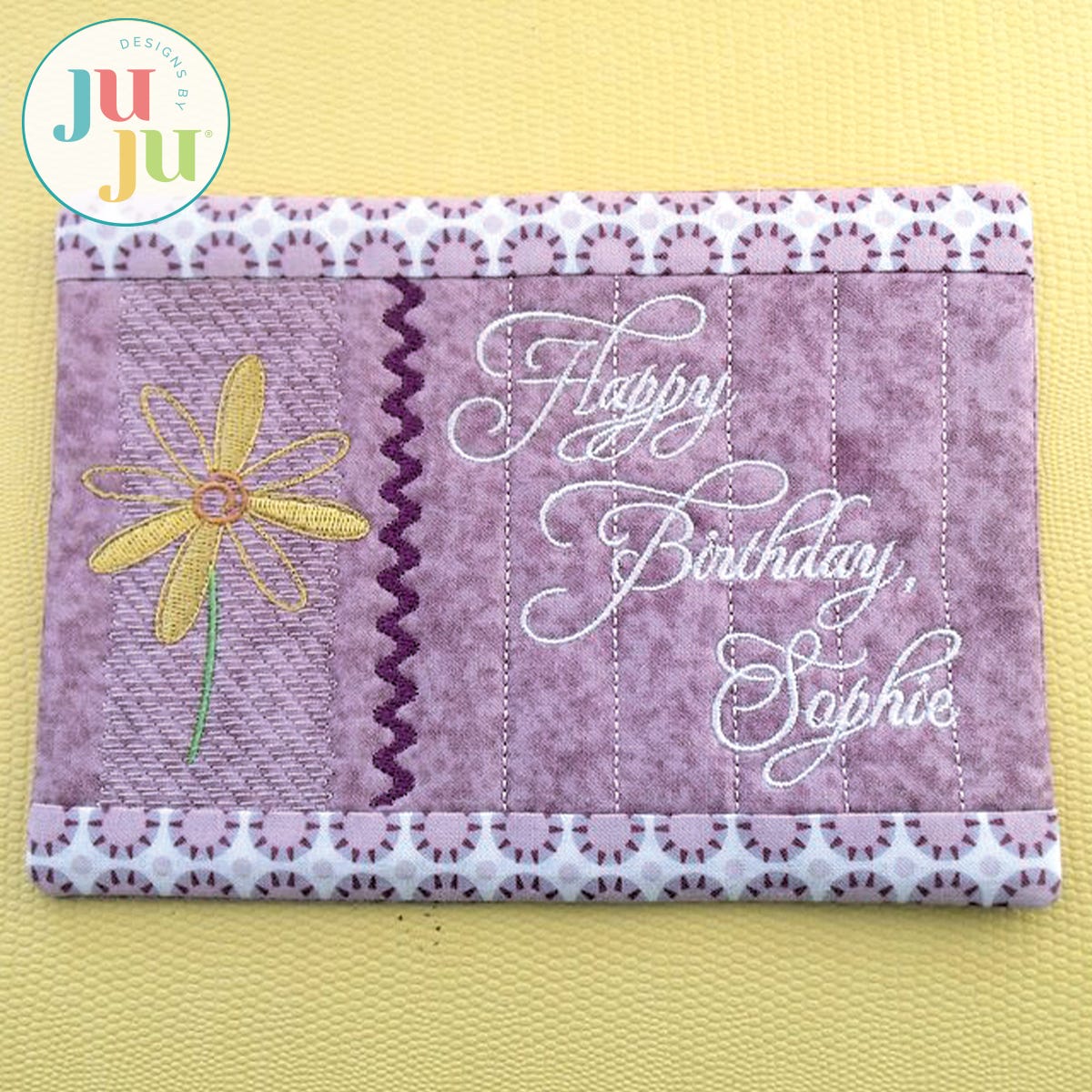 In The Hoop Daisy Mug Rug 1 Project by Oma's Place | Machine Embroidery Designs by JuJu
