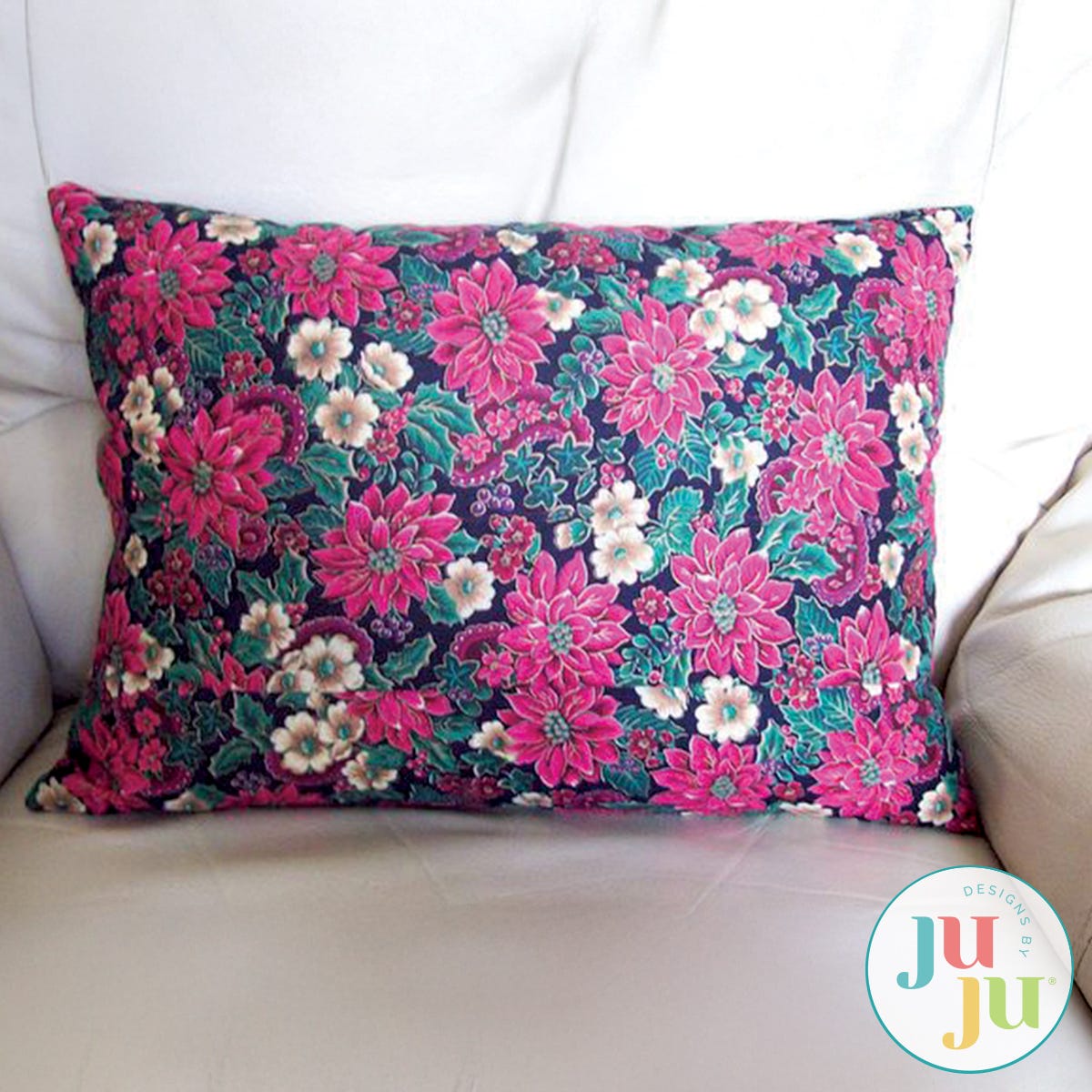 In The Hoop Christmas Pillow Love Project by Oma's Place