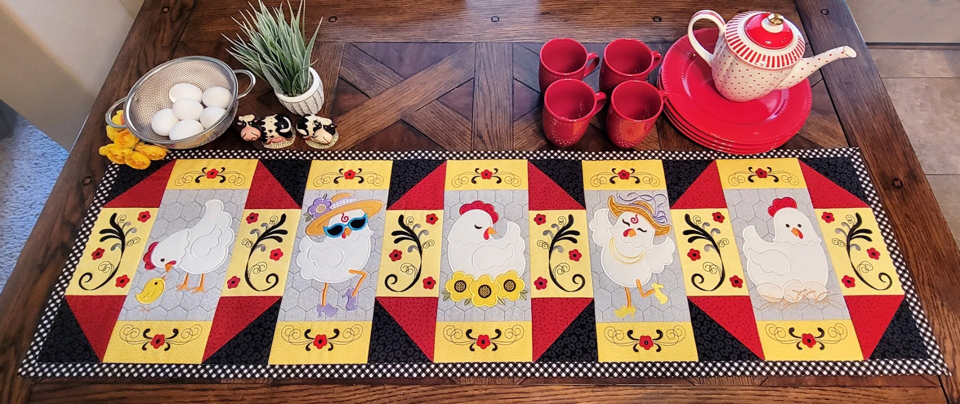 ITH Chicken Table Runner | Machine Embroidery Designs by JuJu