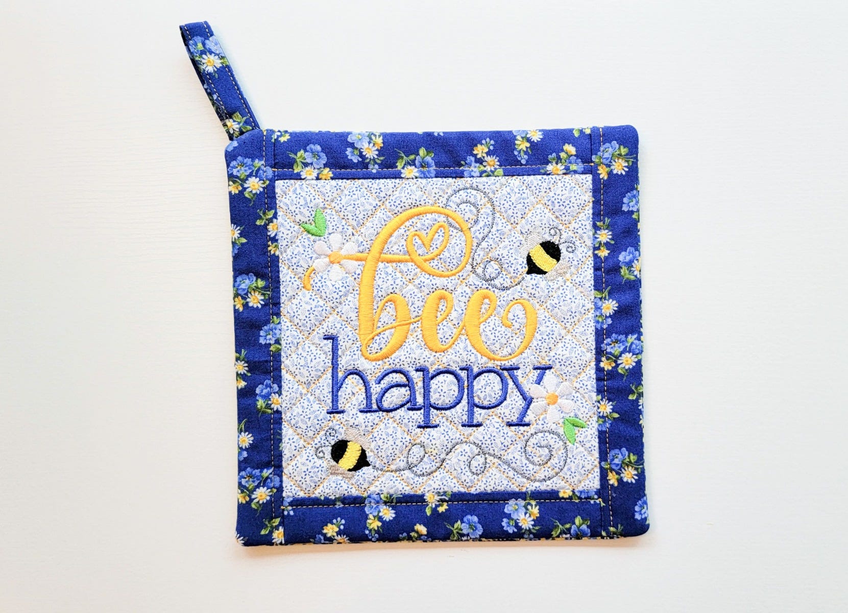 ITH Busy Bees Bee Happy Pot Holder | Machine Embroidery Designs by JuJu