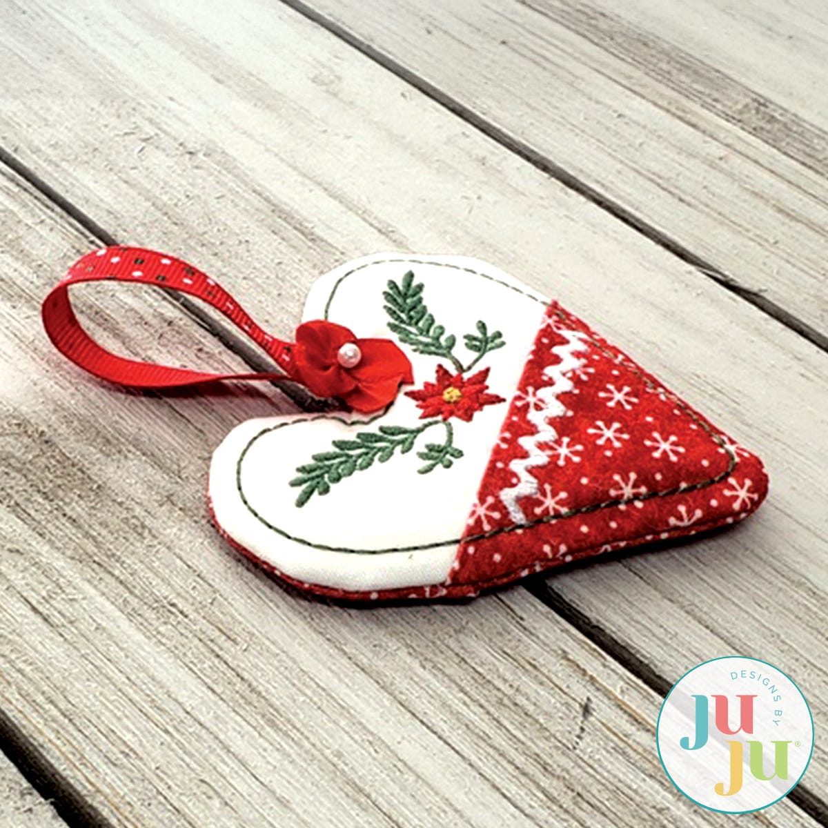 Christmas Heart Ornaments by Oma's Place | Machine Embroidery Designs by JuJu