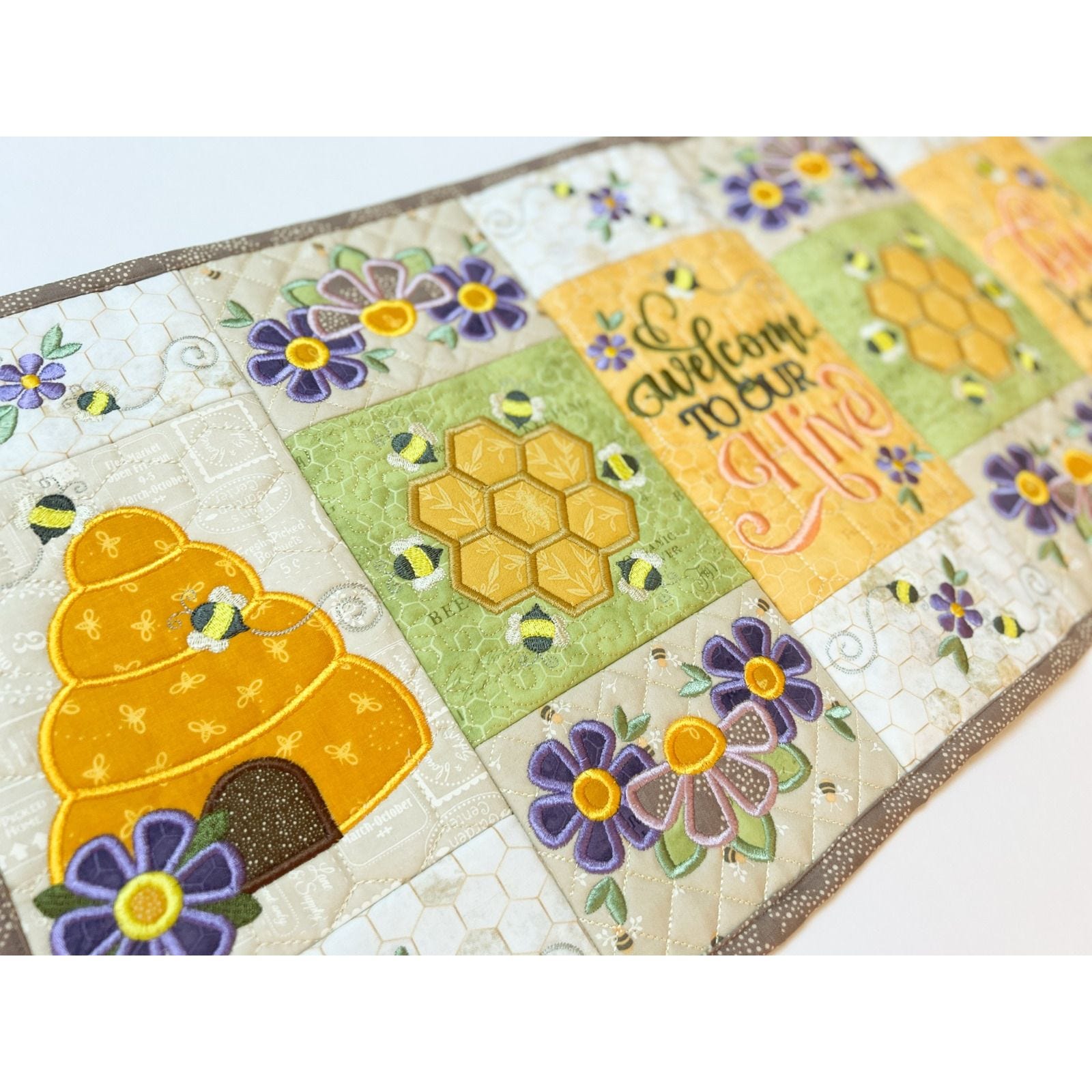 ITH Busy Bees Table Runner | Machine Embroidery Designs by JuJu