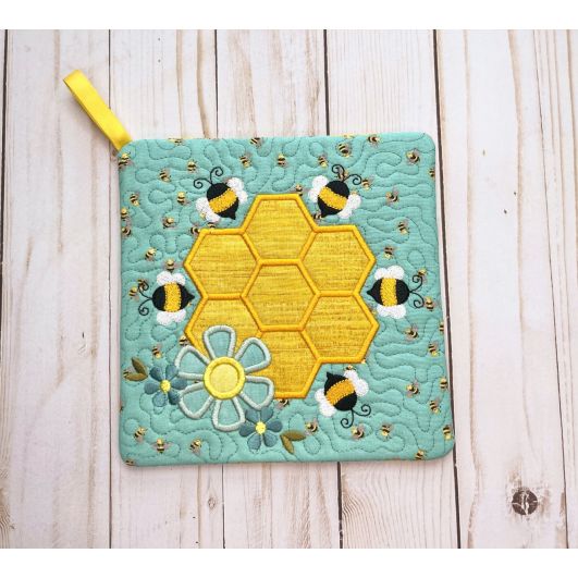 ITH Busy Bees Honeycomb Pot Holder | Machine Embroidery Designs by JuJu