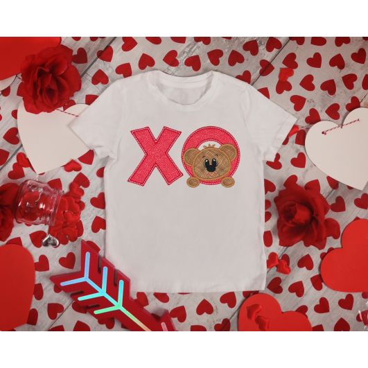 XO Peeking Bear Applique | Machine Embroidery Designs by JuJu