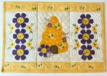 ITH Busy Bees Placemat | Machine Embroidery Designs by JuJu