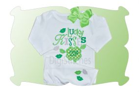 Lucky Kisses 25 Cents Applique | Machine Embroidery Designs by JuJu