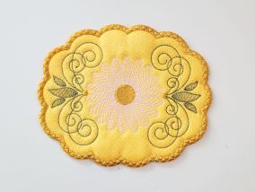 ITH Daisy Scalloped Mug Rug | Machine Embroidery Designs by JuJu