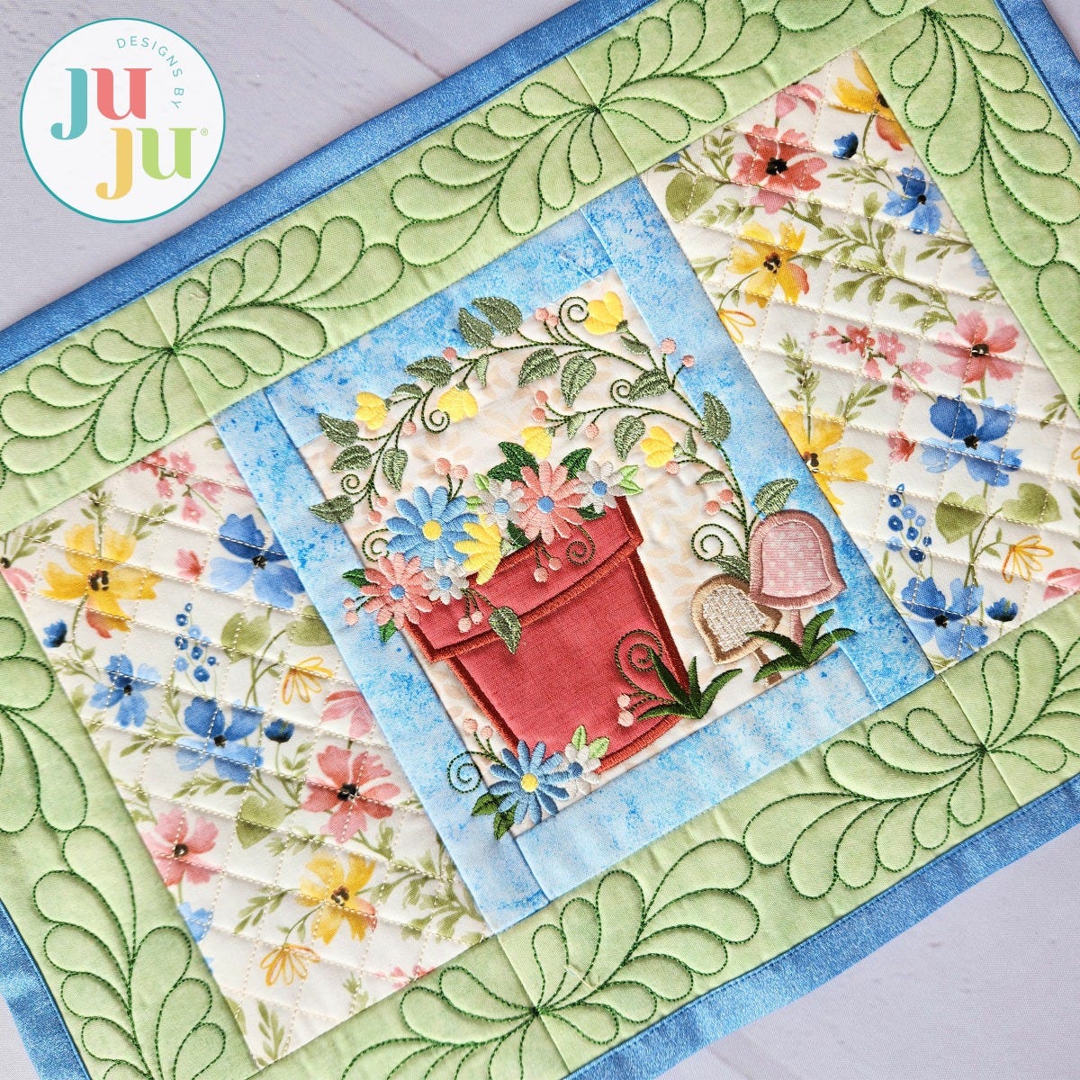 In The Hoop Modular Flower Pot Placemat Project