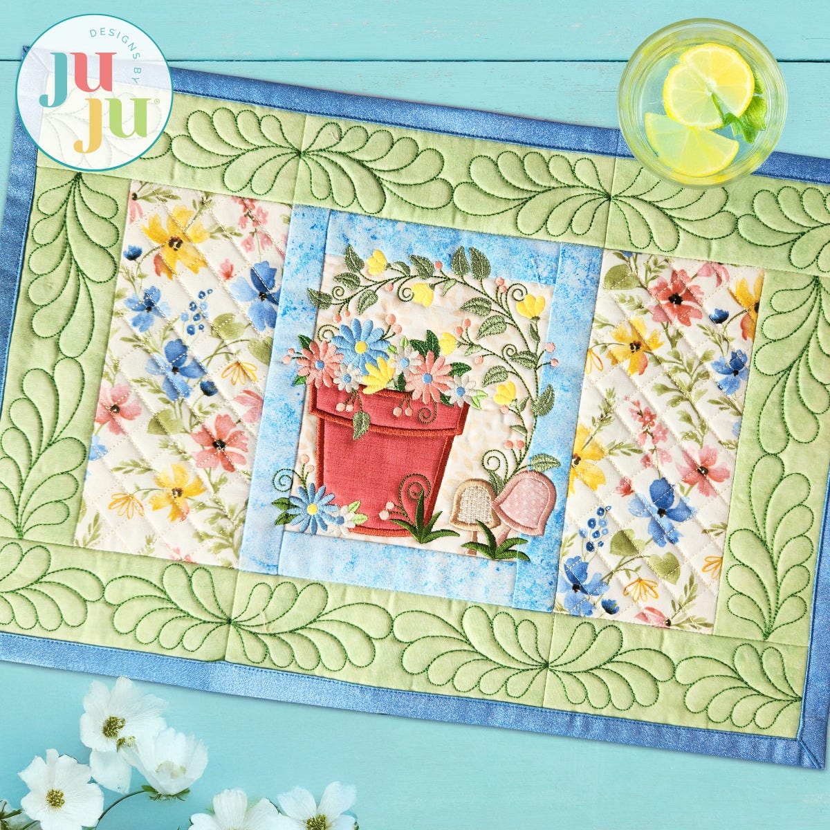 In The Hoop Modular Flower Pot Placemat Project