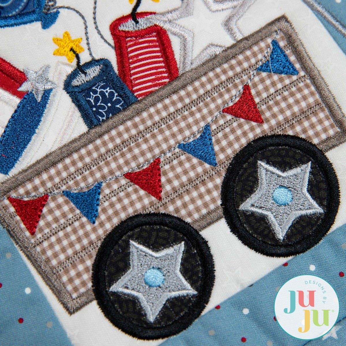 In The Hoop Modular Patriotic Placemat Project