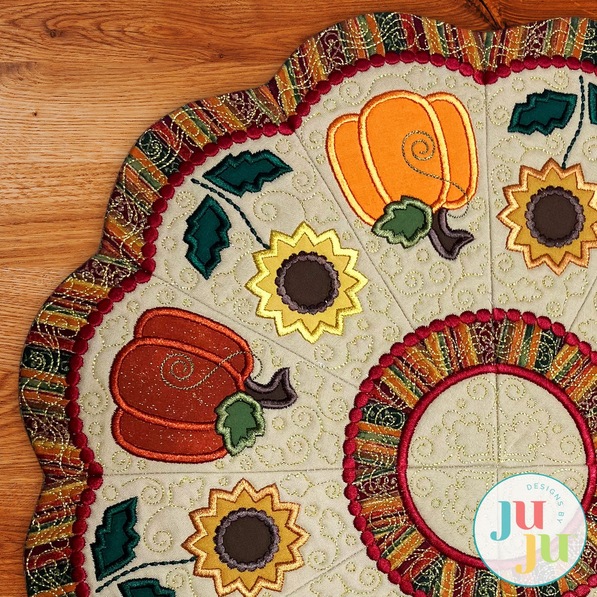 In The Hoop Scalloped Fall Table Topper Project