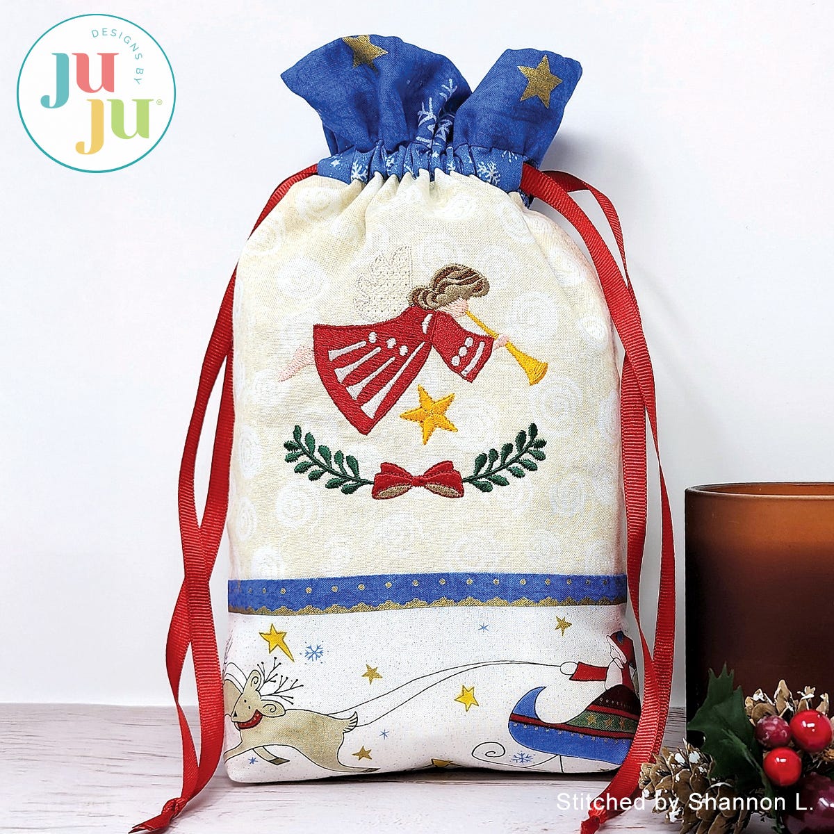  Christmas Drawstring Bags by Oma's Place | Machine Embroidery Designs by JuJu