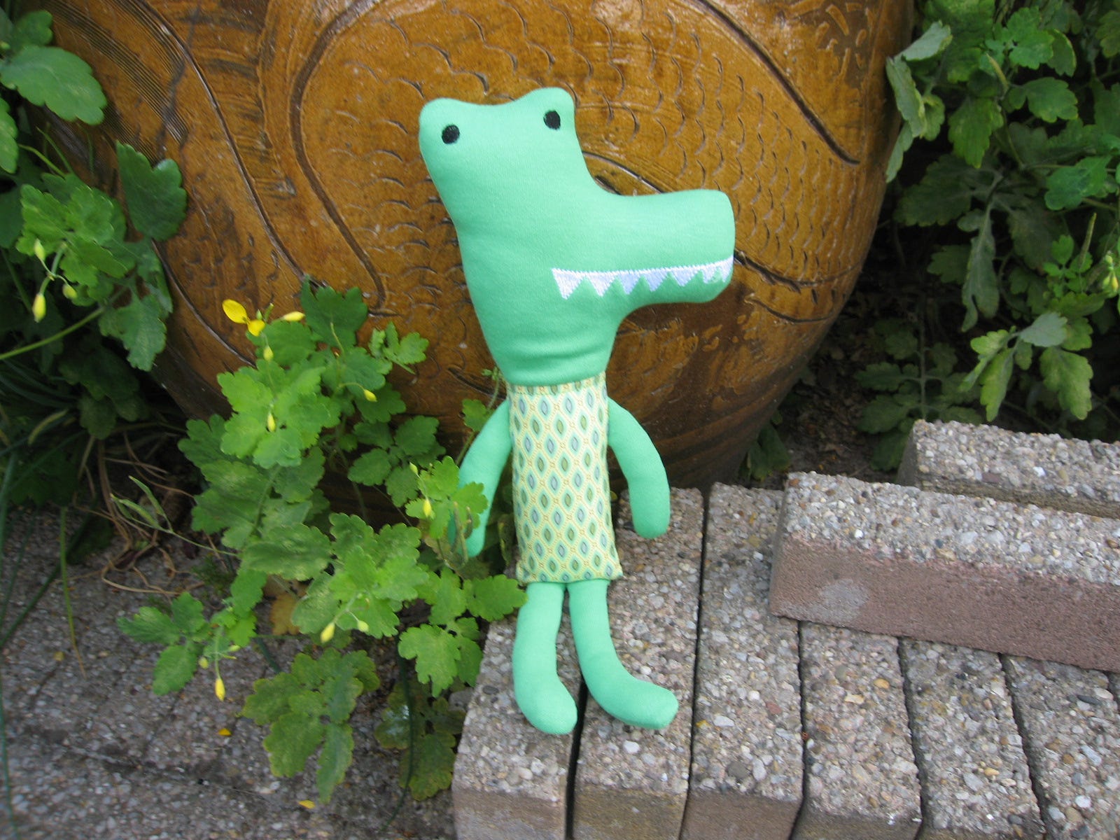 Carl Crocodile | Machine Embroidery Designs by JuJu