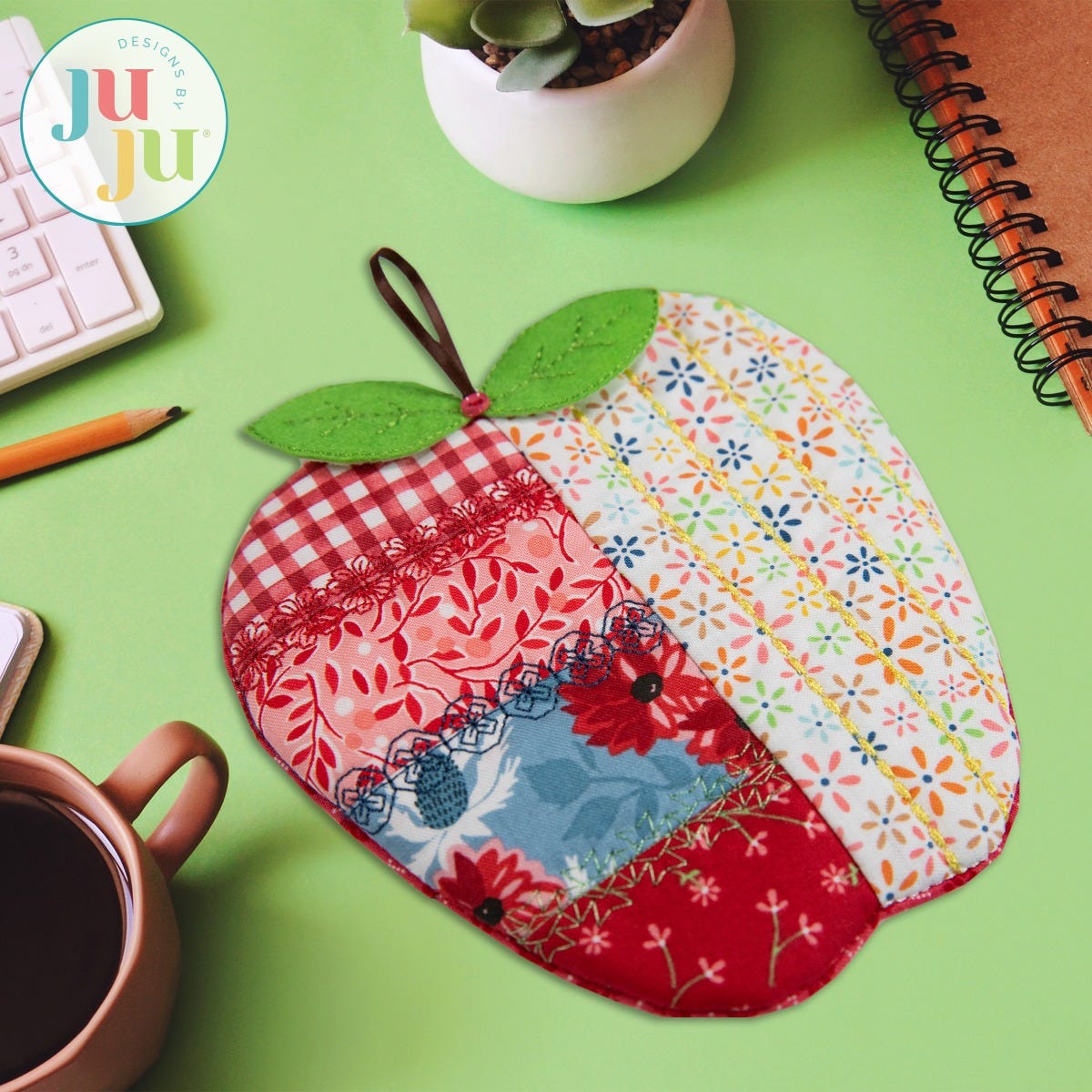 In The Hoop Apple Coaster & Hot Pad Project