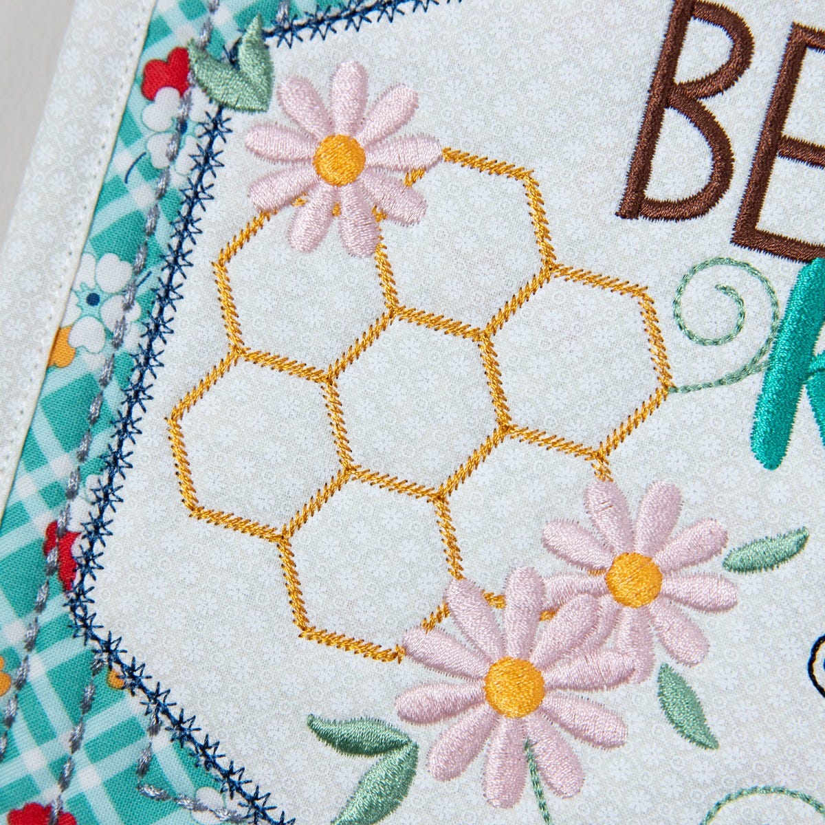 In The Hoop Bee Attitudes Wall Hanging Project