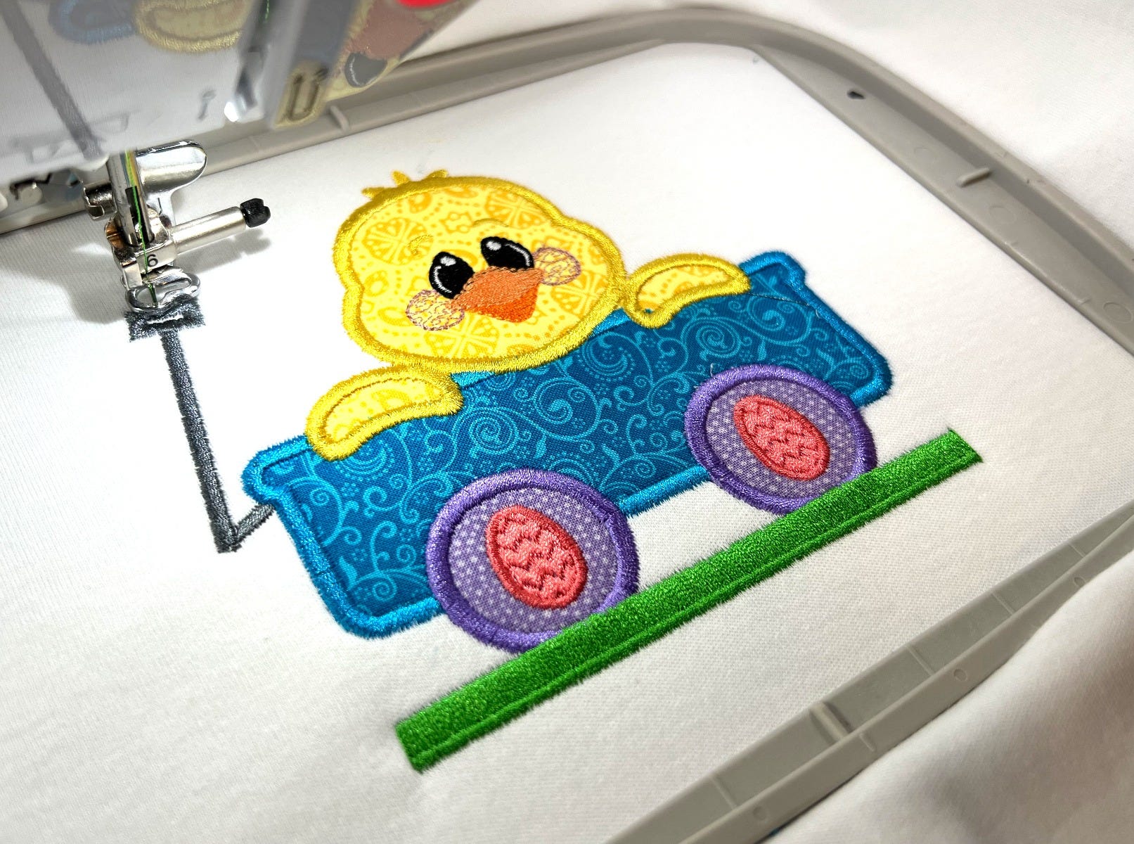 Chick In Wagon Applique | Machine Embroidery Designs by JuJu