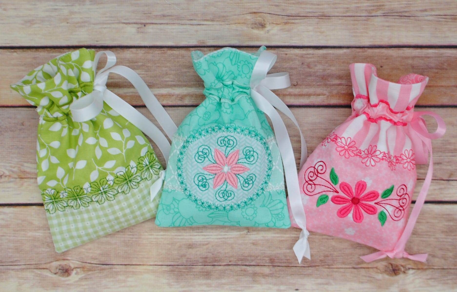 Pretty Treat Bags Set 1 | Machine Embroidery Designs by JuJu