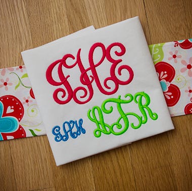 Vine Interlocking Monogram Machine Embroidery Designs by JuJu