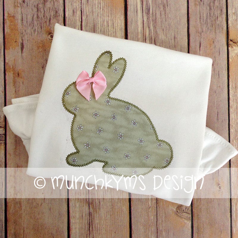 Vintage Bunny | Machine Embroidery Designs by JuJu