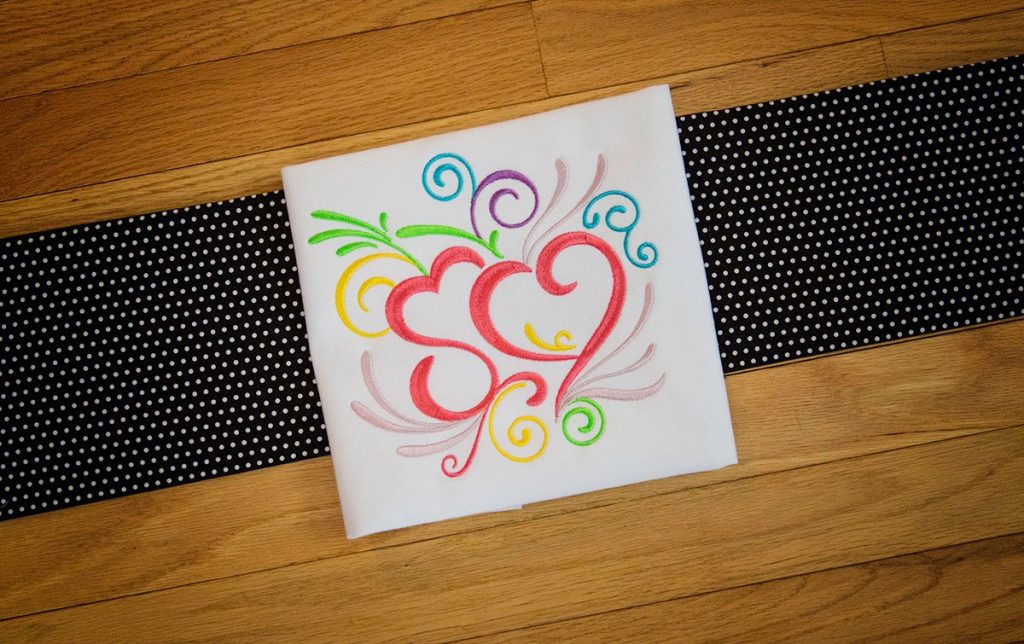 Photo 2 / Hearts to Love