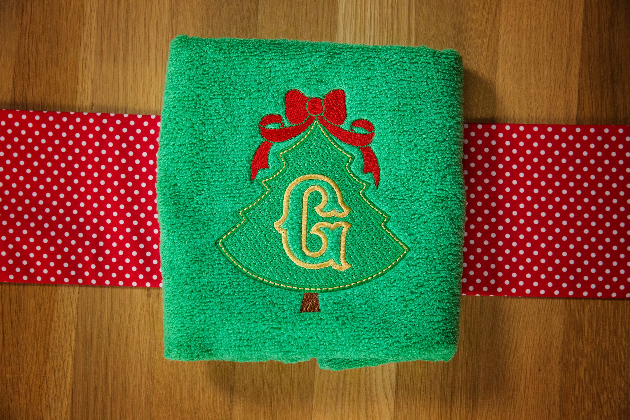 designs-by-juju-christmas-tree-embossed